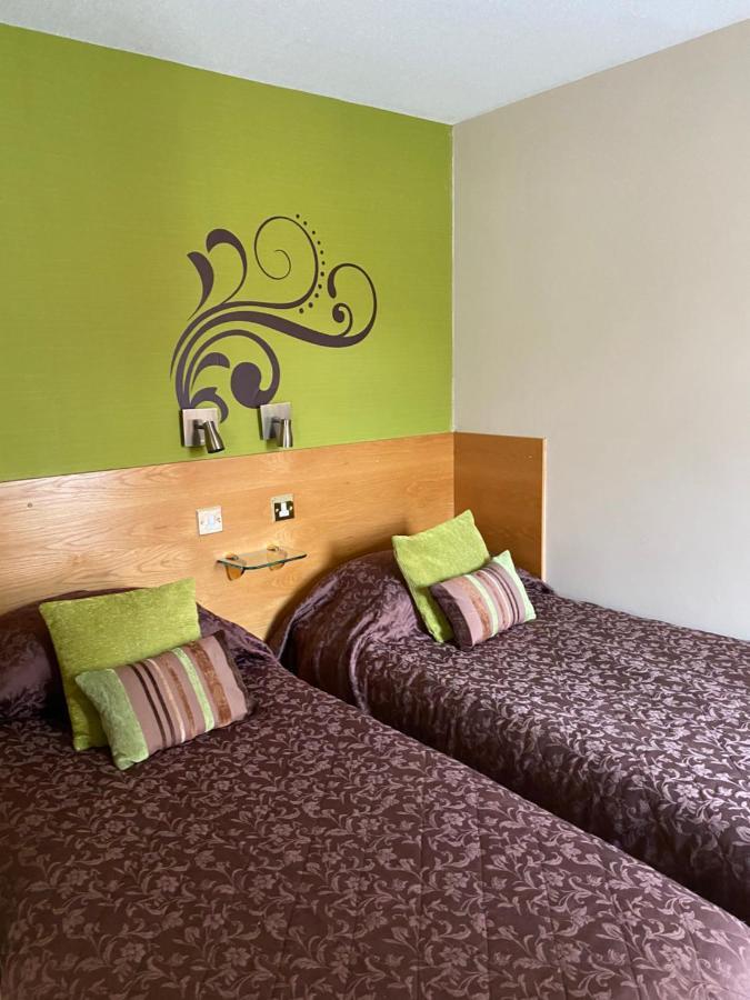 Park Manor Hotel 2*