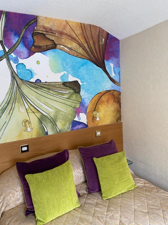 Park Manor Hotel 2*